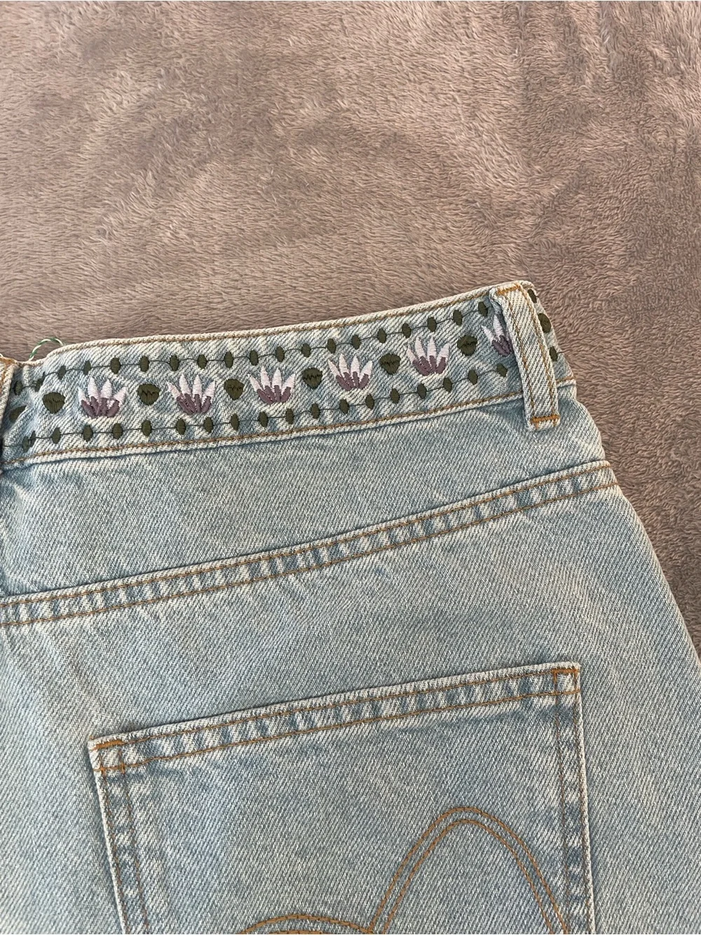 FARM Rio Light Blue Denim Shorts with Multicolor Floral Embroidery Size 31 NWT - Picture 8 of 9